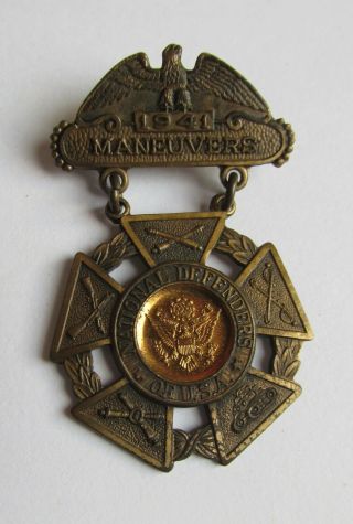 Vintage Wwii National Defenders Of U.  S.  A.  Medal (1941 Maneuvers)