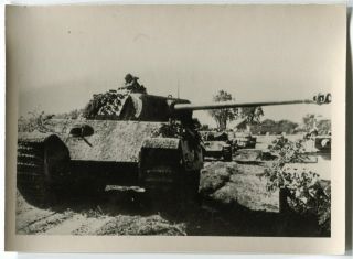 German Wwii Small Size Photo: Panzer V Panther Tanks On The Move,  Agfa Paper