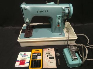 Vtg Rare Hd Singer Portable Sewing Machine Model No.  285j Green W/ Carrying Case
