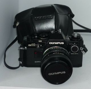Vintage Olympus Om10 Slr Camera With Case