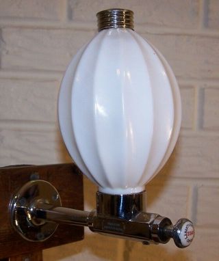 Vintage US SANITARY SPECIALTY CORP.  soap dispenser.  Patented Oct.  6 1925. 3