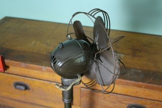 Vintage Westinghouse Pacemaker Floor Fan Oscillating Cast Iron Base 47 1/2 