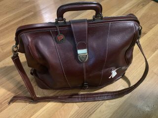 Vintage Piel Doctors Bag Cherry Red Leather Lock Strap,  Saddle,  Shoulder Bag Euc