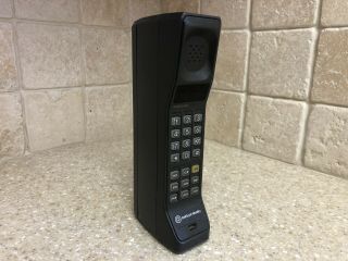 Vintage Motorola Gold Series Brick Cellular Cell Phone W/Leather Case - 5