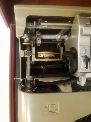 Pristine Vintage Olivetti Made In Italy Studio 44 Portable Typewriter Case Brush 8