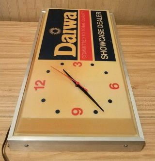 Vintage Daiwa Fishing Reel Dealer Lighted Clock Sign RARE Store Display 4