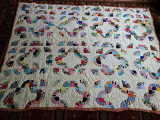 Vintage Twin Size Variation Of Wedding Ring Quilt