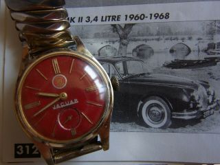 JAGUAR MK 2.  Antique Writwatch,  Jaguar MK II,  3,  4 Litre.  hand winding,  1960 - 1968 2