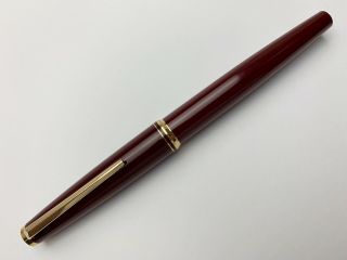 Vintage Montblanc 221P Classic Fountain Pen in Bordeaux Color 2