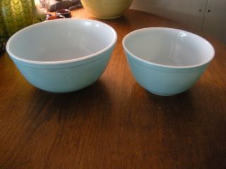Vintage Pyrex Turquoise Robins Egg Nesting Mixing Bowls 402 403