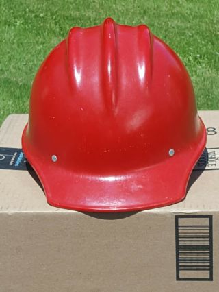 BULLARD 502 FIBERGLASS “HARD BOILED” VINTAGE HARD HAT.  Red.  IRONWORKER STRONG 7