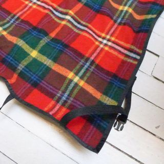Vintage PENDLETON Camping Foldable Roll Up Out Red & Green Plaid Blanket 68 