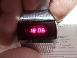 Vintage Pulsar Elektronika 1 First Russian Ussr Digital Red Led Wrist Watch 3401