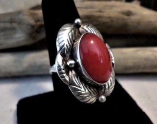 Vintage Navajo Nakai Sterling Silver Red Coral Feather Ring Sz 7.  5