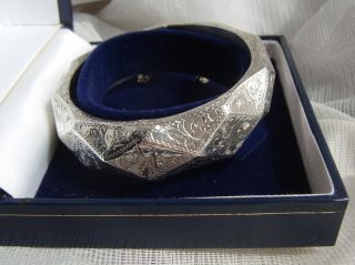 Vintage Siam Sterling Silver Faceted Engraved Bangle Bracelet Birmingham 925