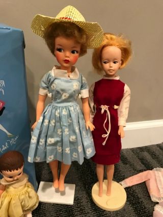 Vintage 1962 Ideal Tammy Doll By Ideal Toy Corp BS - 12 with case & accessories 6