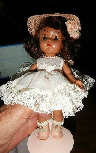 Vintage 1950s Vogue 8” Straight Leg Walker Doll With With 1952 Outfit