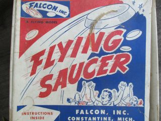 VINTAGE 1950s - 1960s TIN FLYING SAUCER MODEL DISC TOY FALCON,  Inc.  EARLY FRISBEE 12