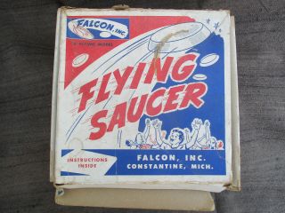 VINTAGE 1950s - 1960s TIN FLYING SAUCER MODEL DISC TOY FALCON,  Inc.  EARLY FRISBEE 6