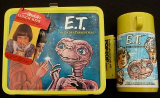 Vintage E.  T.  Lunchbox & Thermos - W/tags (1982) Movie Tie - In C - 9.  5 Minty