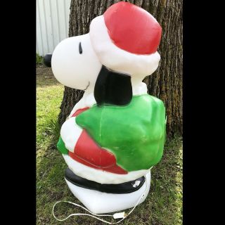 ❇️Vtg Large 32” Peanuts Snoopy Santa Christmas Lighted Plastic Blow Mold Yard 2