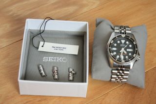 Seiko SKX013K2 Automatic Dive Watch with Stainless Steel Bracelet 11
