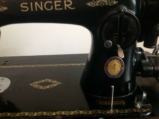 Special vintage Singer CENTENNIAL sewing machine,  Model 15 - 91,  Accessories 3