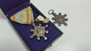 Two Japanese Wwii Ww2 Cased Order Of The Sacred Treasure 7th Gold Gilt