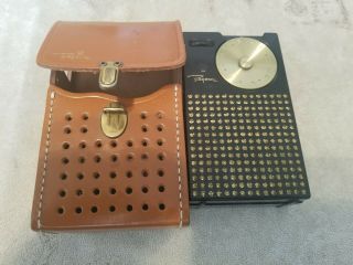 Vintage Regency Model Tr - 1 Transistor Radio With Leather Case W/batteries