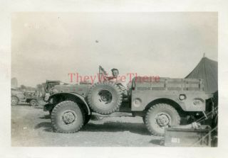 Wwii Photo - Us Soldier & Dodge Wc Series Truck 315th Tc Squad - Hankou China