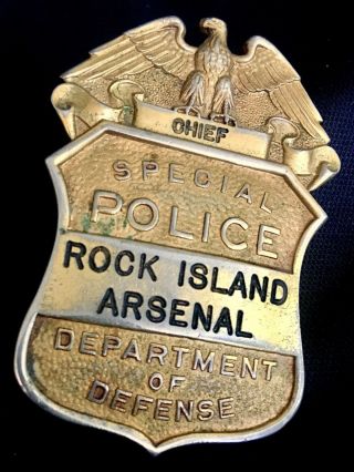 Vintage Wwii Rock Island Arsenal Chief Badge Dod
