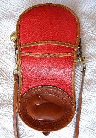 Vintage Dooney and Bourke Big Duck Shoulder Bag Red and Tan U.  S.  A. 4