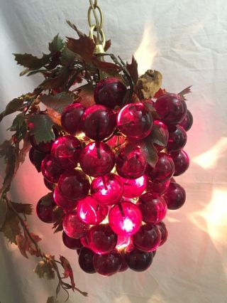 VTG 60’s Large Lucite Purple Grape Cluster Hanging Swag Lamp 12” Wide X 16” Long 2