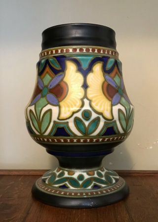 Large Vintage 1928 Madeleine Gouda Plazuid Holland Vase Holland