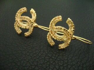 Auth Chanel Vintage Gold CC Dangling Pierce Earring (00A) 2