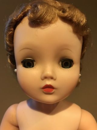 Madame Alexander Vintage Cissy Doll 10