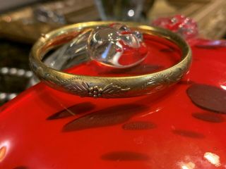 Vintage Black Hills 14k Gold Filled Leaf Etched Bangle Hinged Bracelet Euc