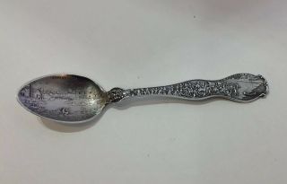 Sterling Silver Souvenir Spoon.  Ft.  Dearborn Massacre.  Chicago 1832 C.  D.  Peacock