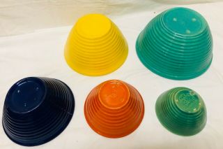 Vintage 1940 ' s Bauer Ringware Nesting Mixing Bowls Set of 5 5