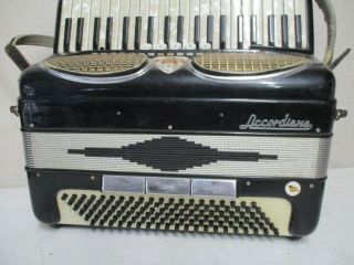 VINTAGE EXCELSIOR ACCORDION MODEL 308 ACCORDIANA DOES PLAY 24 PEARL KEYS,  17 BL 3