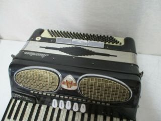 VINTAGE EXCELSIOR ACCORDION MODEL 308 ACCORDIANA DOES PLAY 24 PEARL KEYS,  17 BL 8