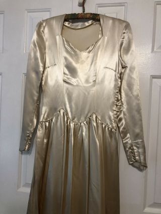Size 2 Vintage 1940 Satin Ivory Wedding Gown Puff Sleeves Train