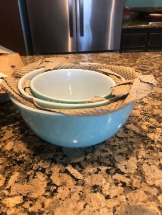 VINTAGE NOS Turquoise Pyrex Mixing Bowls 2