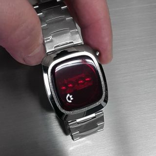 COMMODORE AUTHENTIC VINTAGE 1970s RED DISPLAY LED WATCH OLD STOCK 3