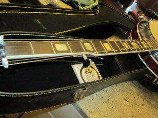 vintage Lark 5 string banjo with case 6