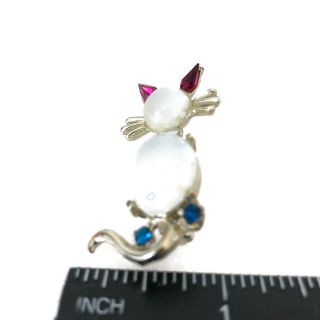 Trifari Jelly Belly Cat Pin Brooch Unsigned Translucent Body Face Pink Blue 2