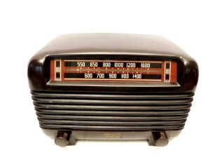 Vintage 1950s Serviced Philco Mid Century Modern Art Deco Antique Old Tube Radio