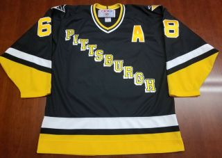 Jaromir Jagr Vintage Pittsburgh Penguins CCM Jersey 2