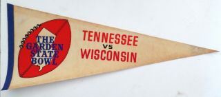 Vintage Tennessee Vs Wisconsin Garden State Bowl Football Pennant 1981
