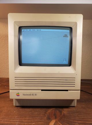 Vintage 1988 Apple Macintosh Se/30 Computer